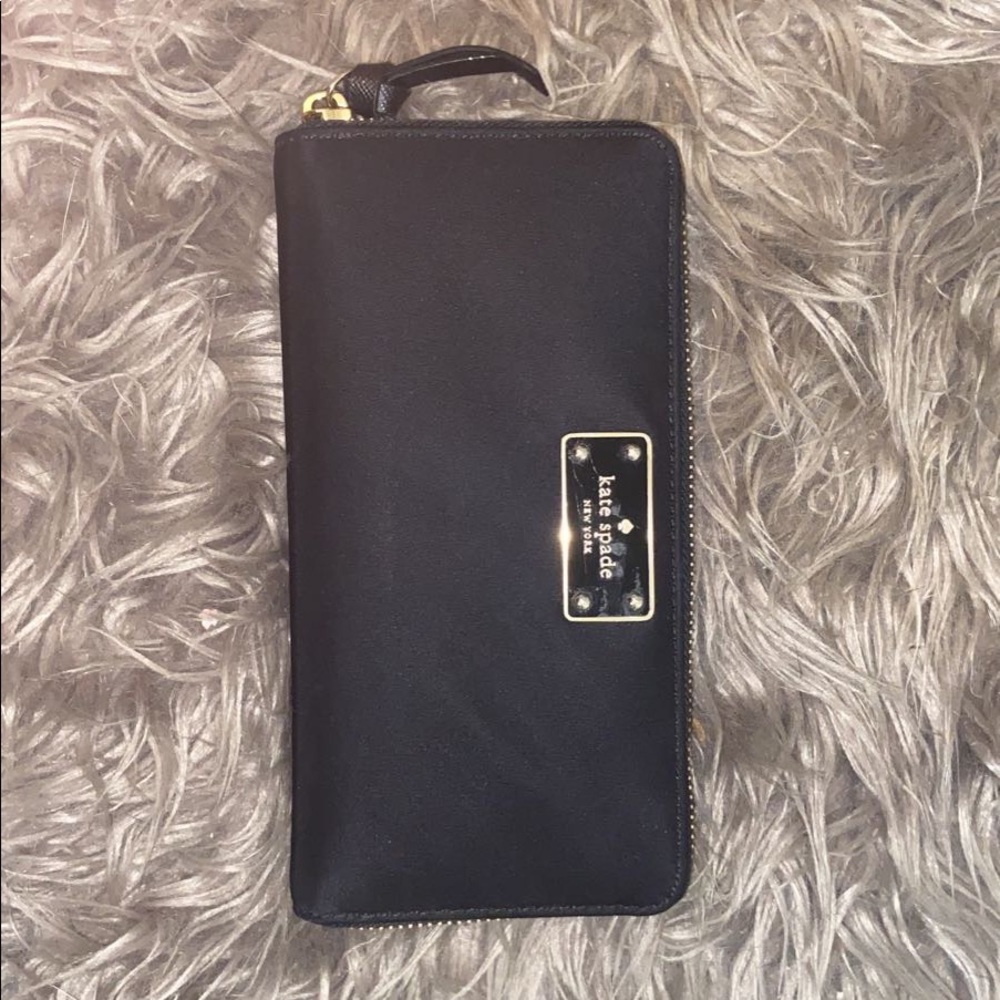 Kate spade zipper wallet